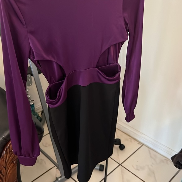 Dress - Picture 3 of 3